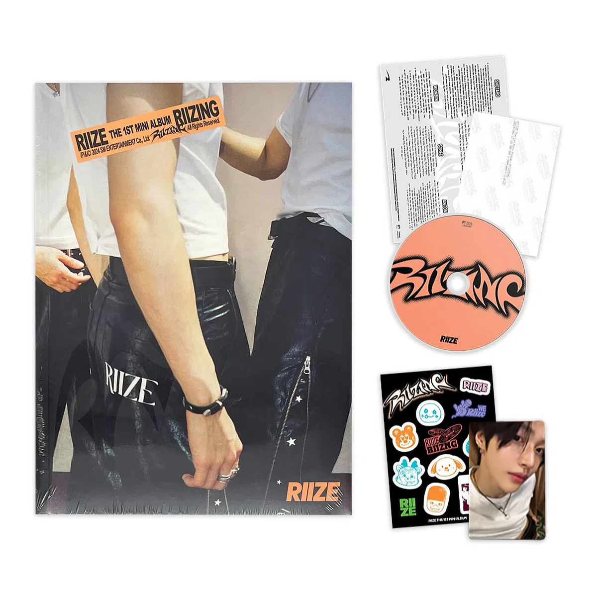 RIIZE - 1st Mini Album [RIIZING] (Photo Ver. - BOOM BOOM BASS Ver.) Cover + Photo Folded Poster + Photoprint + Sticker R + Photocard + 3 Extra Photocards